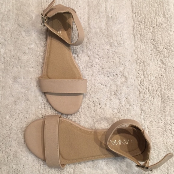 womens nude flat sandals