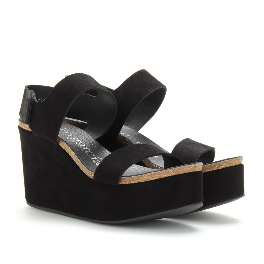 black platform wedges