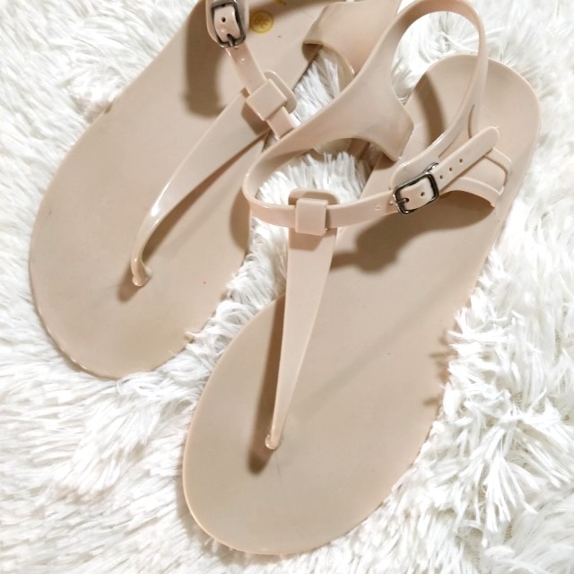 nude jelly sandals